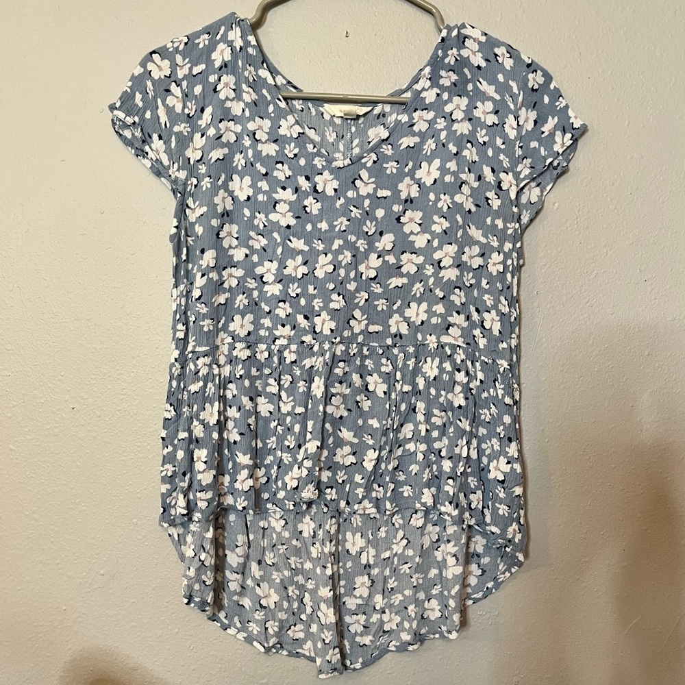 Sim & Sam Women's Floral Short Sleeve High Low Top Size medium